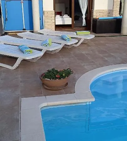 Alba Cerca De Sitges 펜션 카니에예스